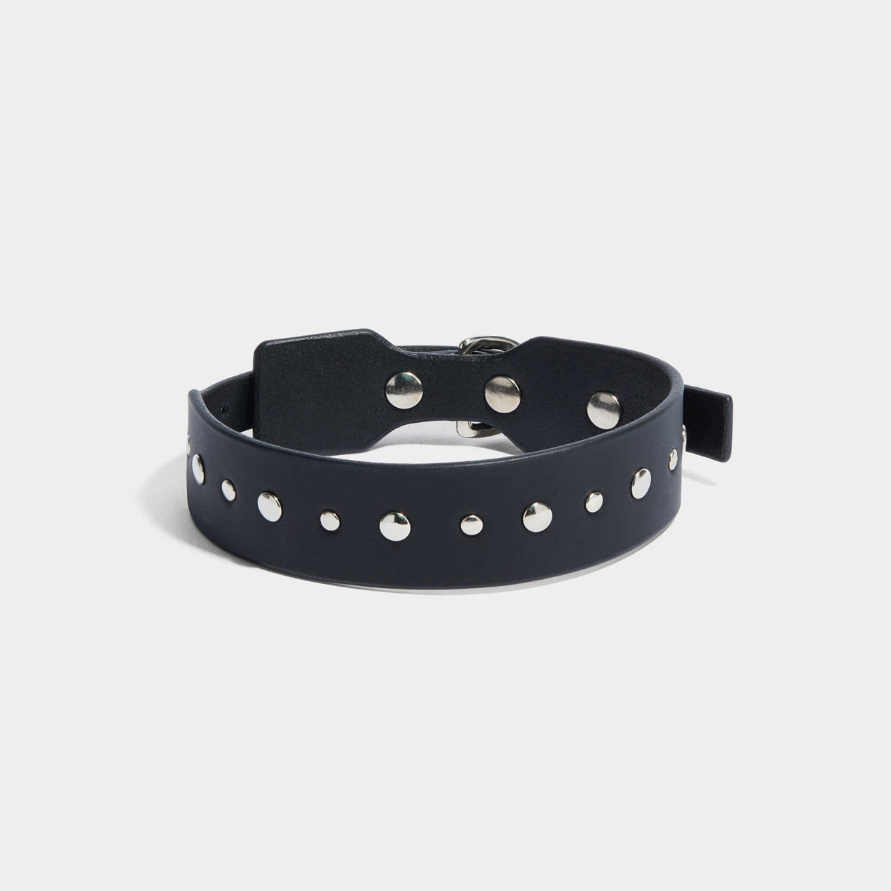 PATTERN STUDDED COLLAR